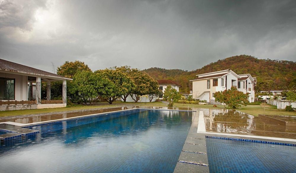 Hotel Lemon Tree Premier, Corbett Rāmnagar Exterior foto
