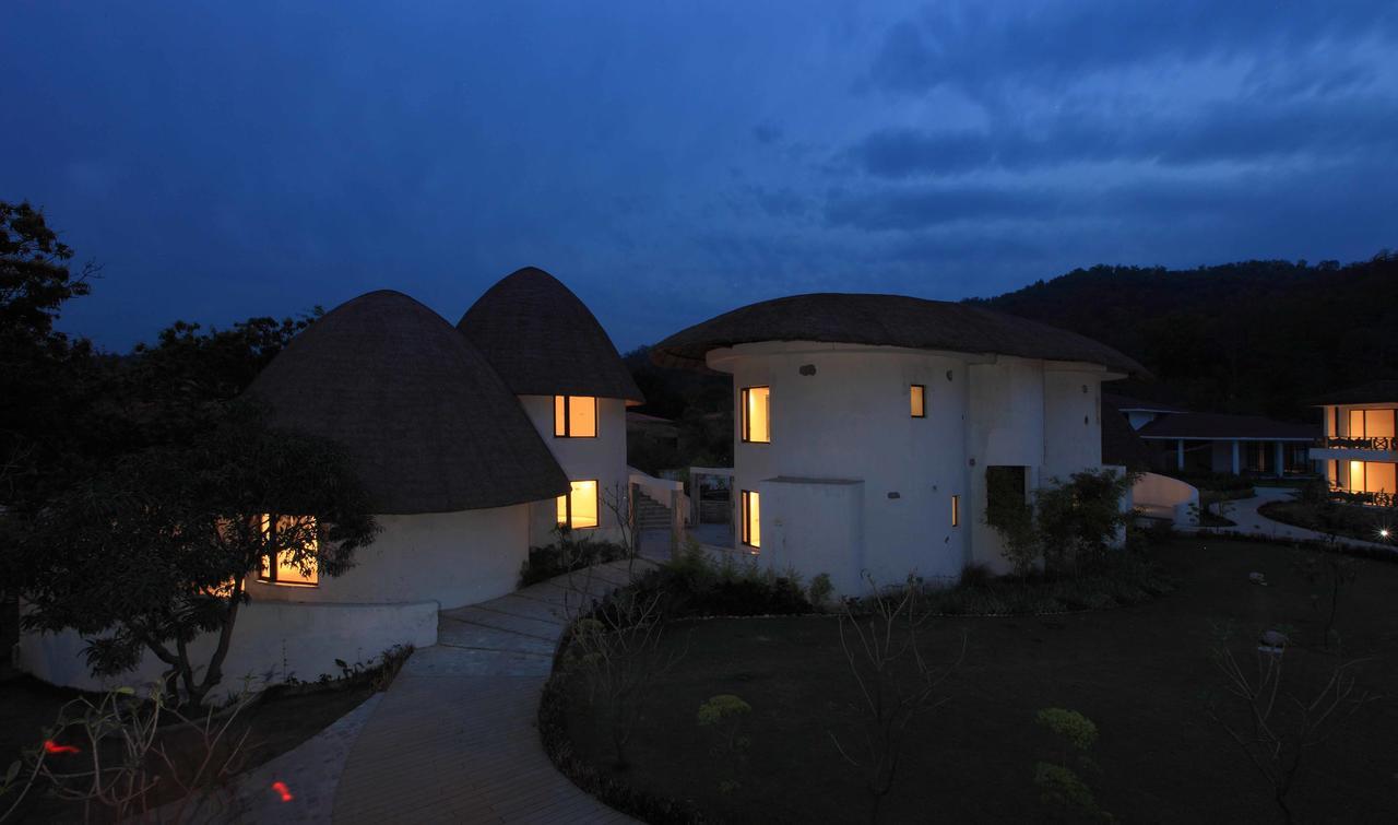 Hotel Lemon Tree Premier, Corbett Rāmnagar Exterior foto