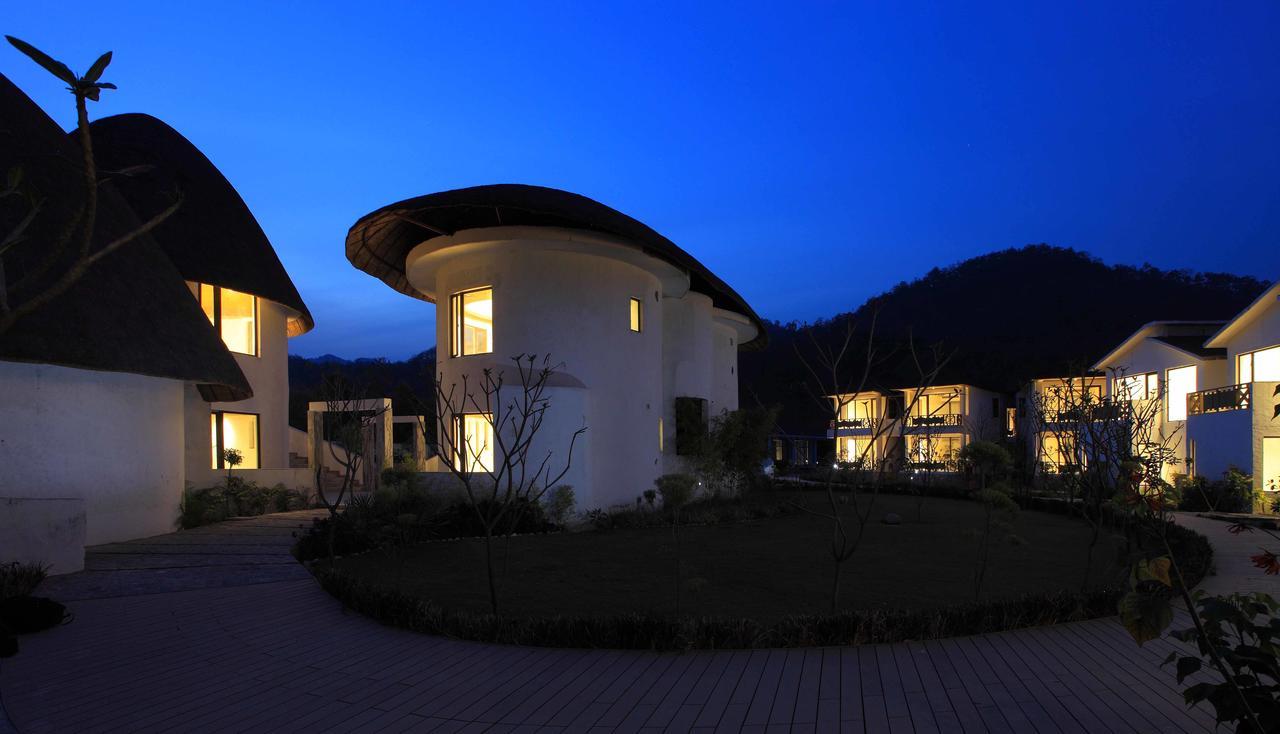 Hotel Lemon Tree Premier, Corbett Rāmnagar Exterior foto