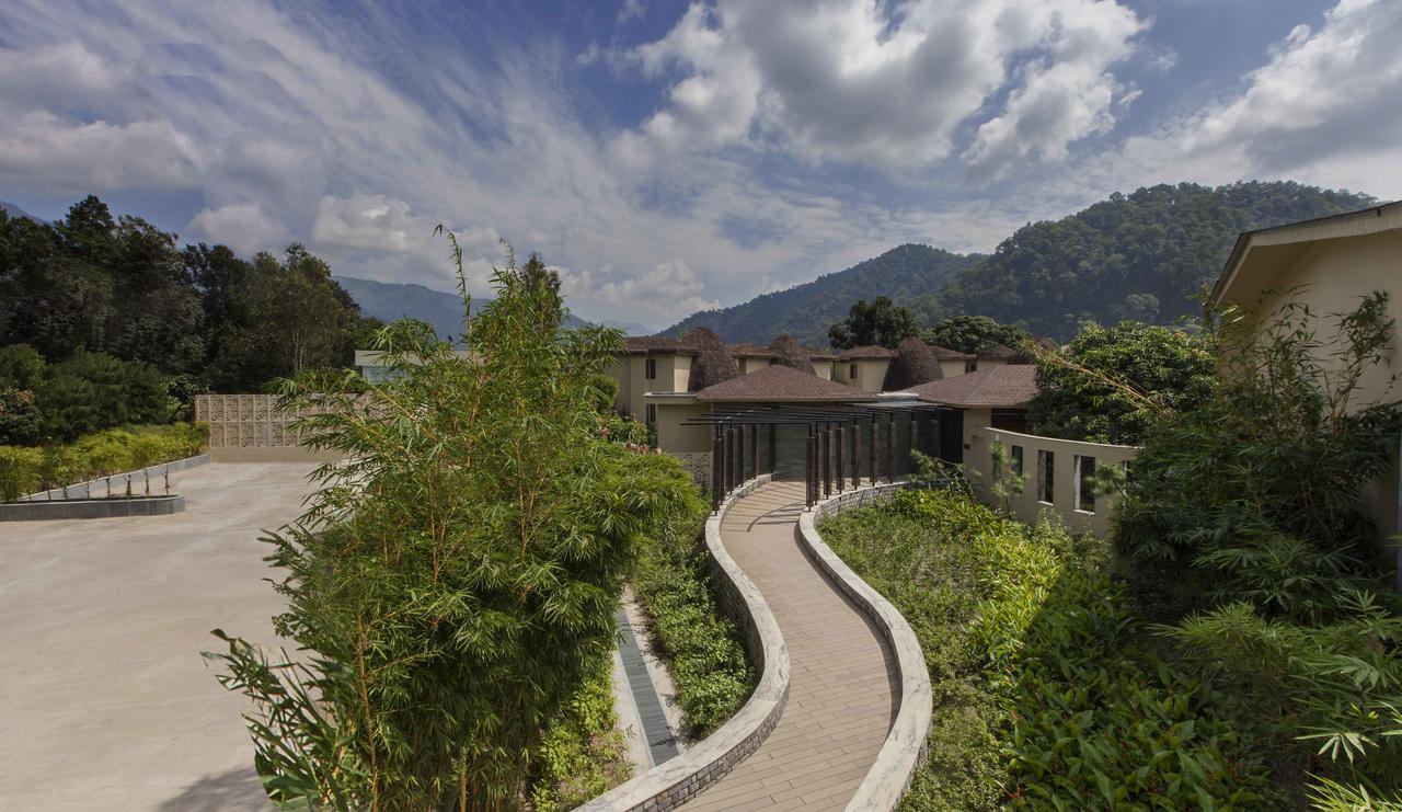 Hotel Lemon Tree Premier, Corbett Rāmnagar Exterior foto