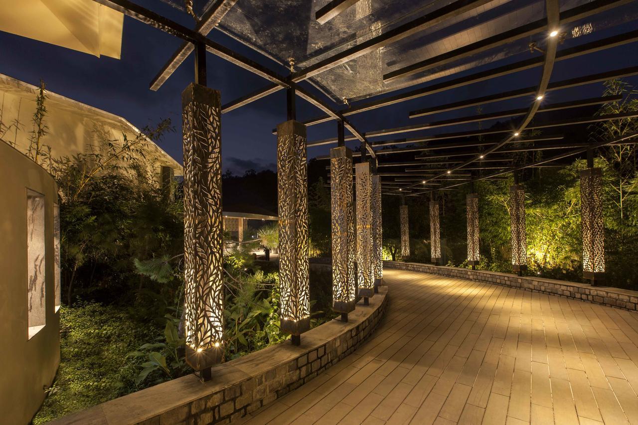 Hotel Lemon Tree Premier, Corbett Rāmnagar Exterior foto